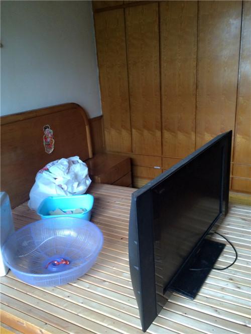귻