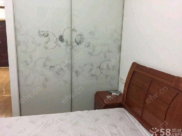 万达广场D区 1室2厅