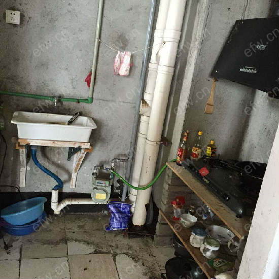 东风家园精装2室  随时看房 拎包入住