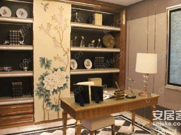 婚装全明东边户room房,village 格局工整合理