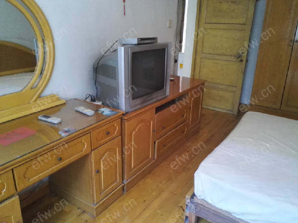 中联新村 1室1厅