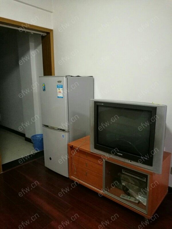 新江南花园 1室1厅