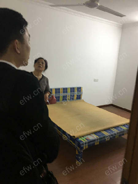 曹张新村 2室1厅