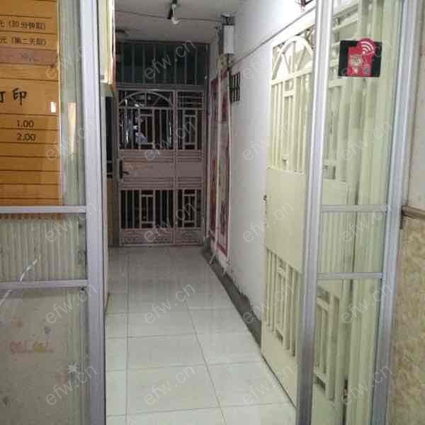 鲲鹏公寓(县前东街) 3室2厅