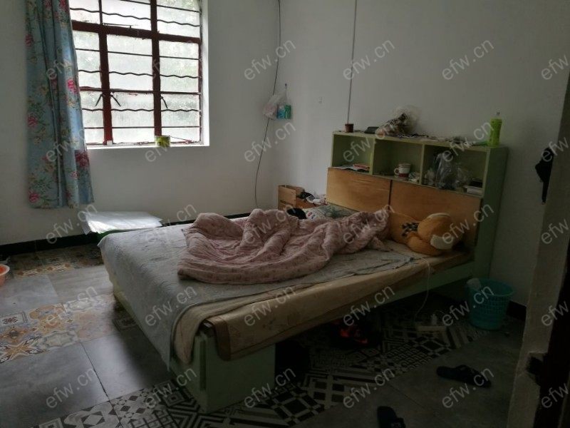 沁园新村 3室1厅简单装修