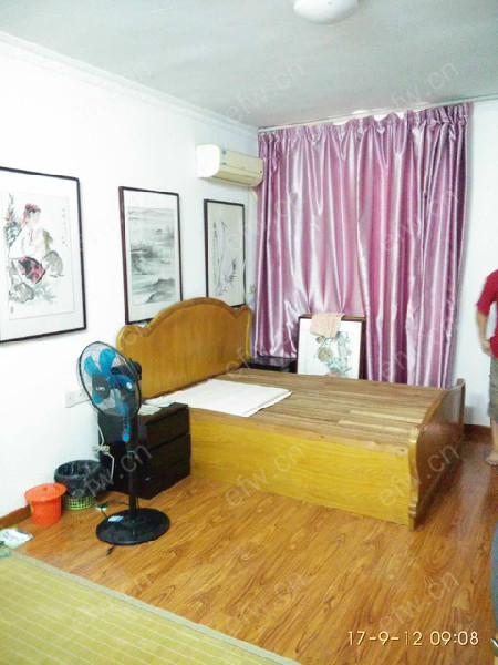 房东心态不正常  院子也要当平方卖的