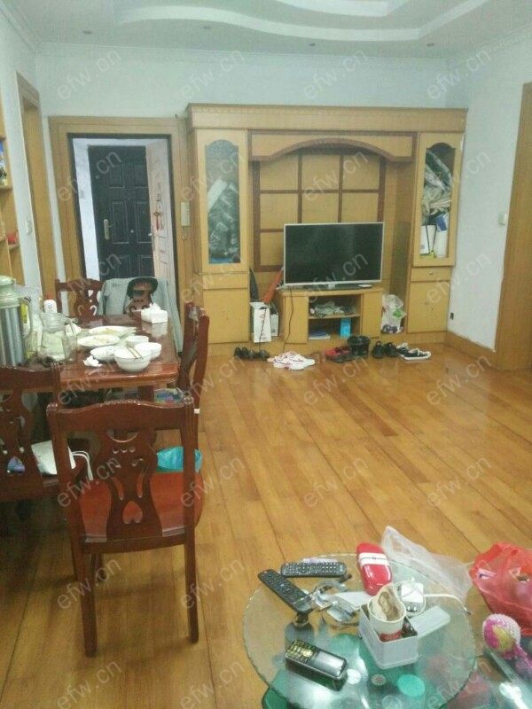 天一花园 3室1厅