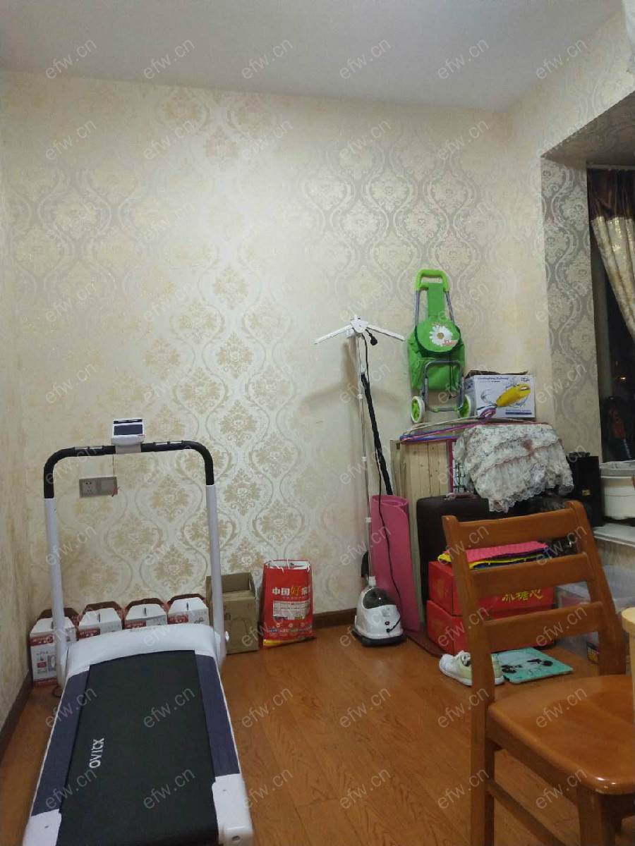 蔚蓝观邸 户型方正 南北通透