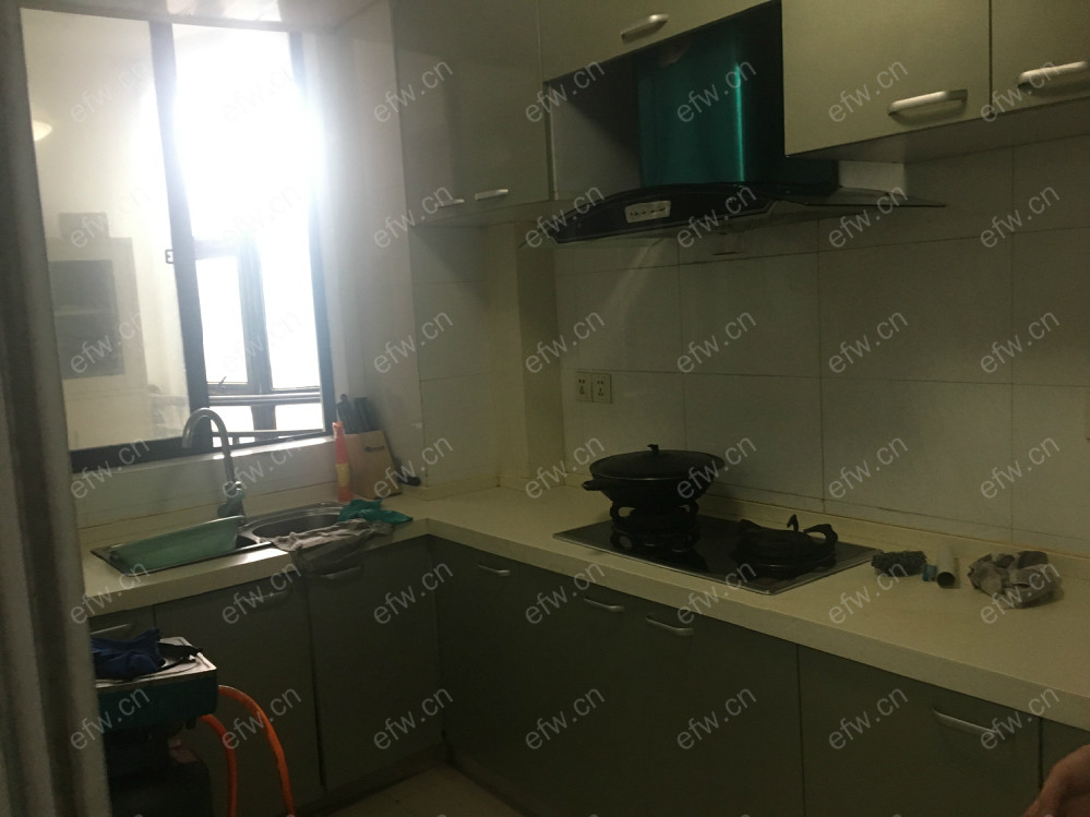 凤翔馨城 3室2厅靠地铁口