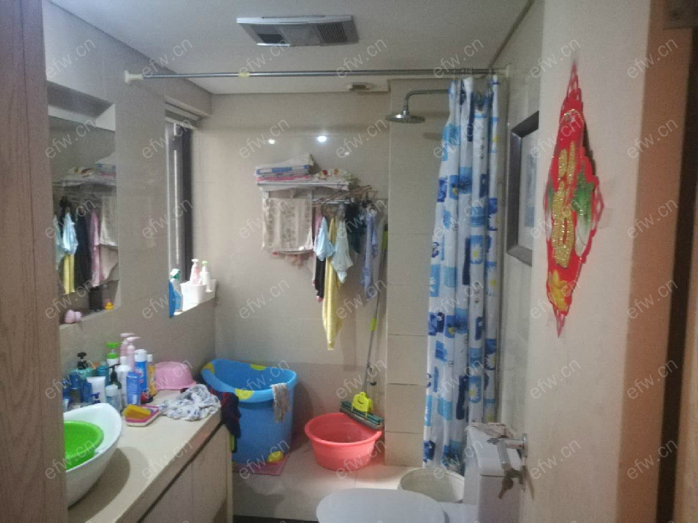 看价格单价不要一万 新区泰山路万达商圈 精装刚需三房