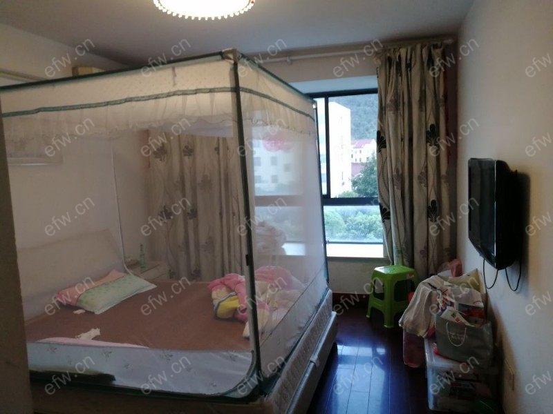 龙韵怡景苑  精装2房 近地铁口  房东诚售