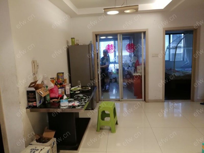 龙韵怡景苑  精装2房 近地铁口  房东诚售