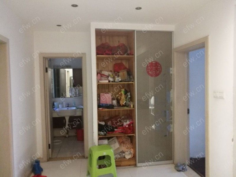 龙韵怡景苑  精装2房 近地铁口  房东诚售