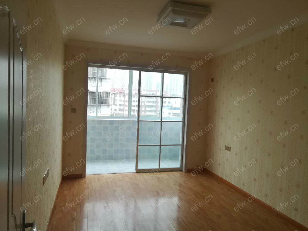 江海新村 3室1厅