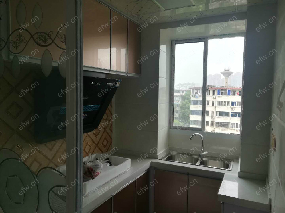 江海新村 3室1厅