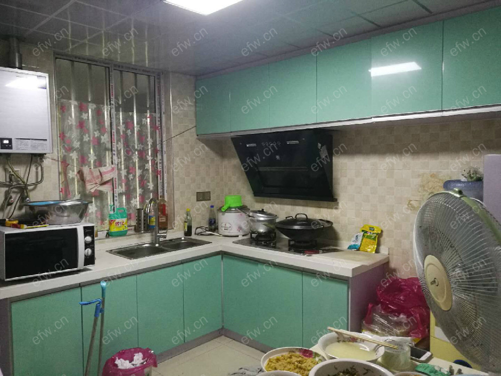 钻探家舍 3室1厅