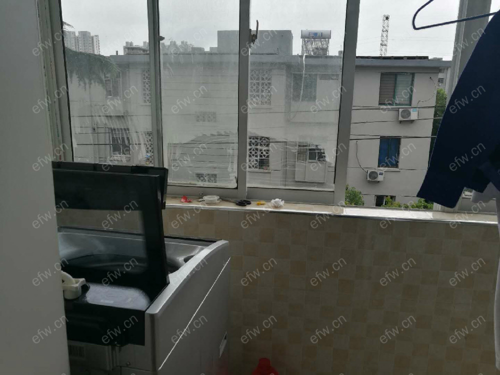 钻探家舍 3室1厅