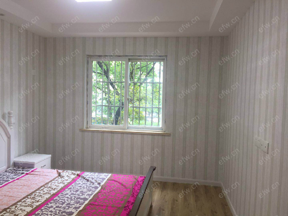 留芳声巷 3室一厅，精装修，采光好，房东诚心出售。