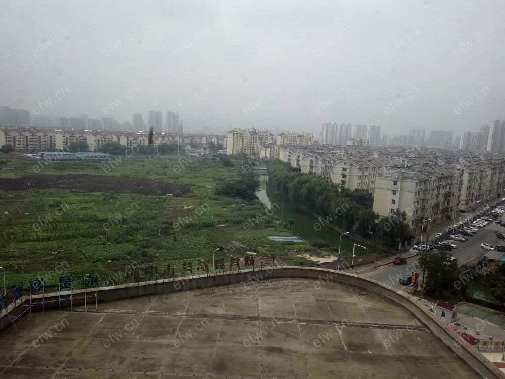 缤悦湾 2室2厅    全新装修  自住的
