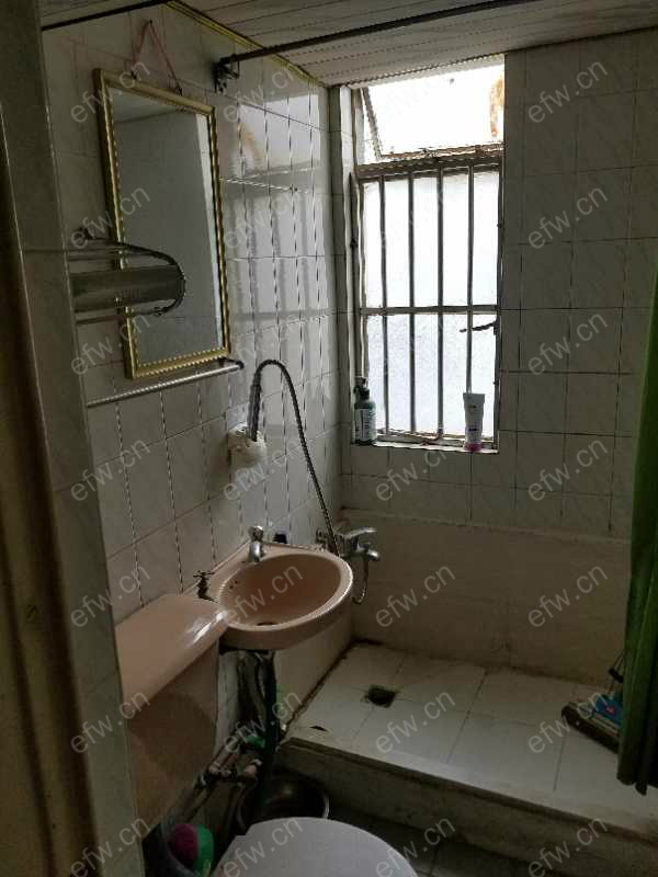 曹张新村 2室1厅，竖套出租。