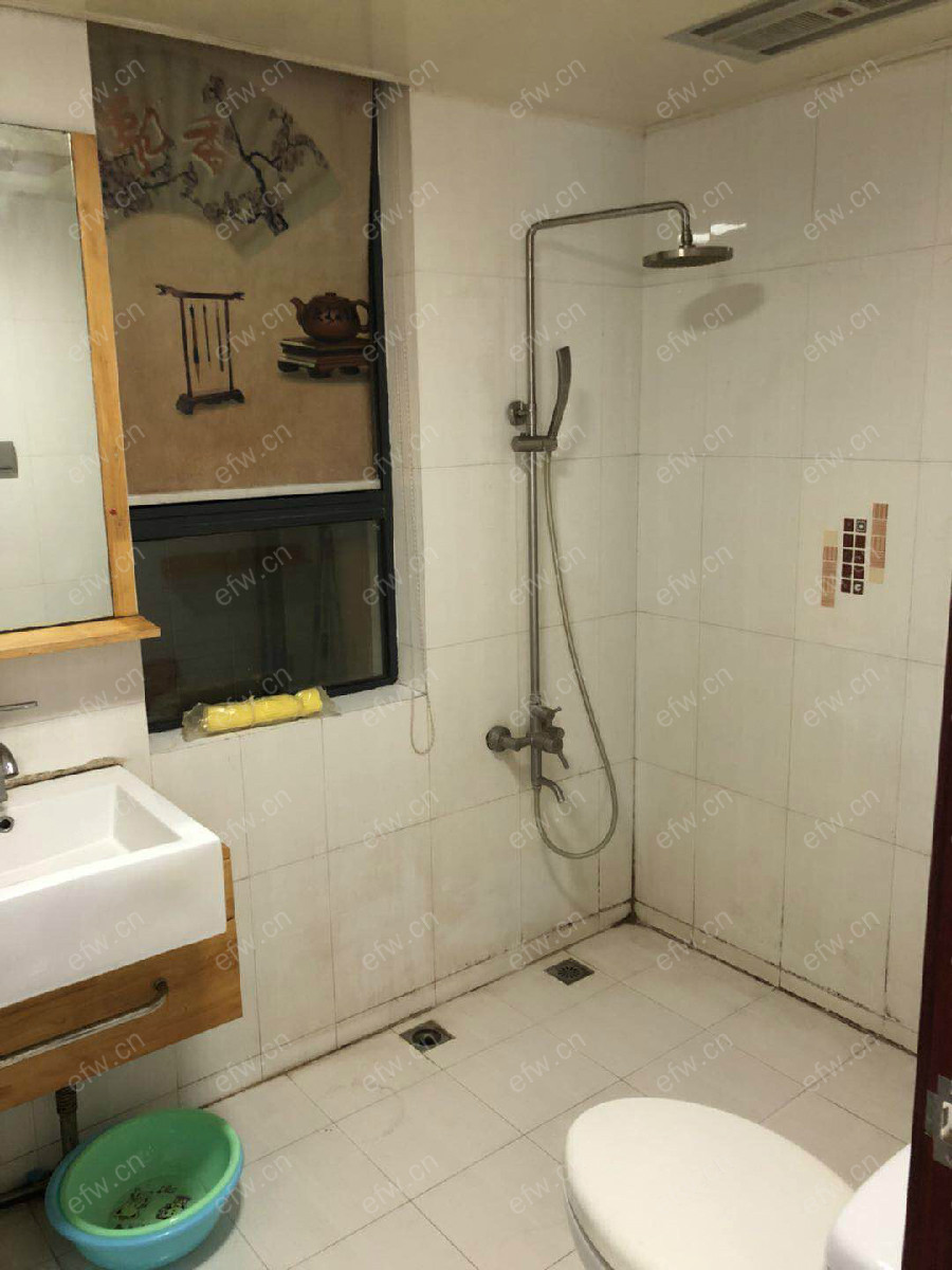 百大春城 2室1厅 随时看房