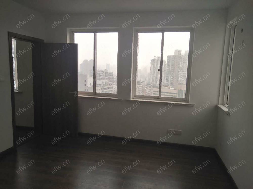春申路55号（金马商城) 3室2厅