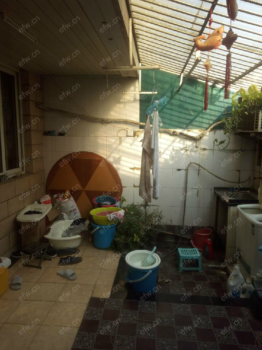 轻院小区 2室2厅
