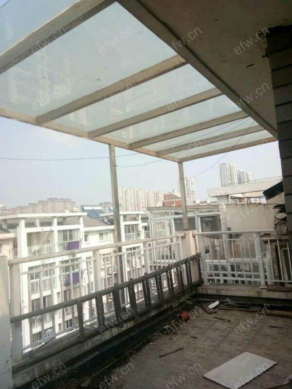 隆泉园 5室2厅，精装，顶复，适合刚需客