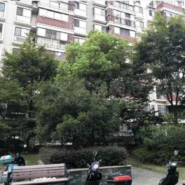 山语银城 3室2厅  环境好！拎包入住