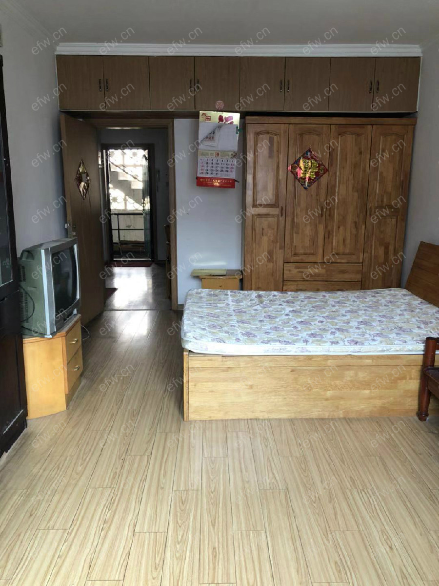 惠华新村 1 室1厅房东着急出手