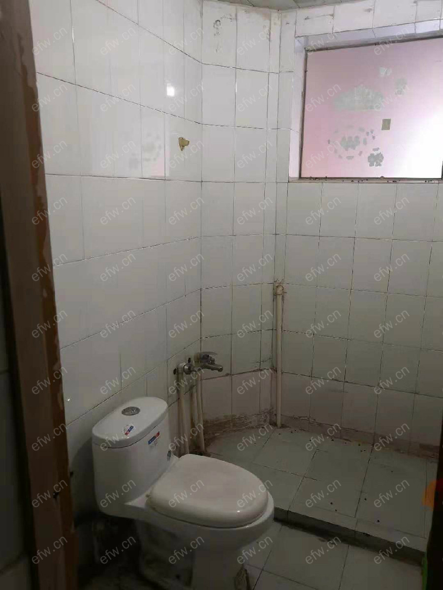友谊路 3室1厅精装出售