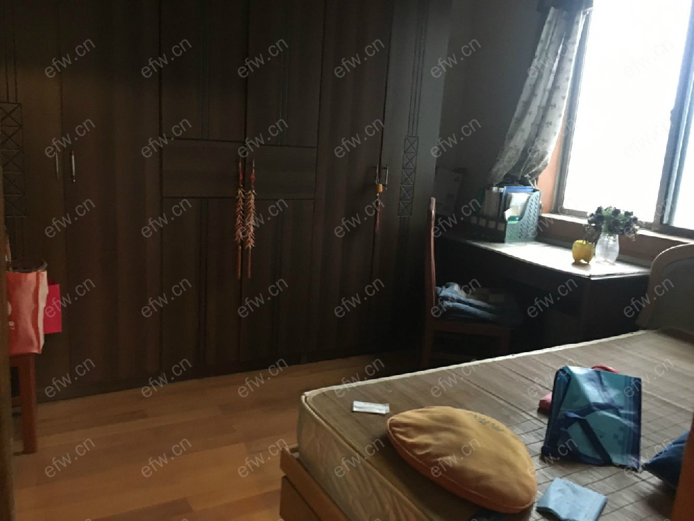 荣巷中荣新村 3室1厅