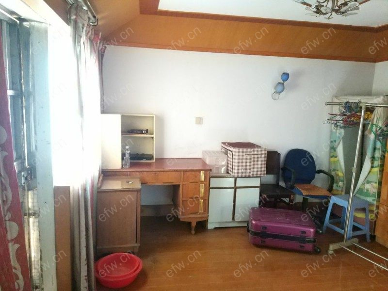 建设新村 4室1厅