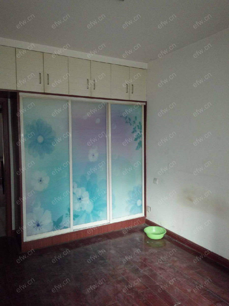 天河小区 3室2厅