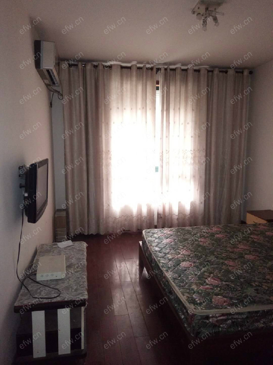 天河小区 3室2厅