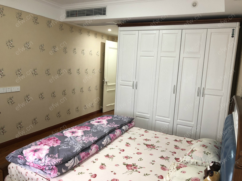 保利达江湾城 4室2厅