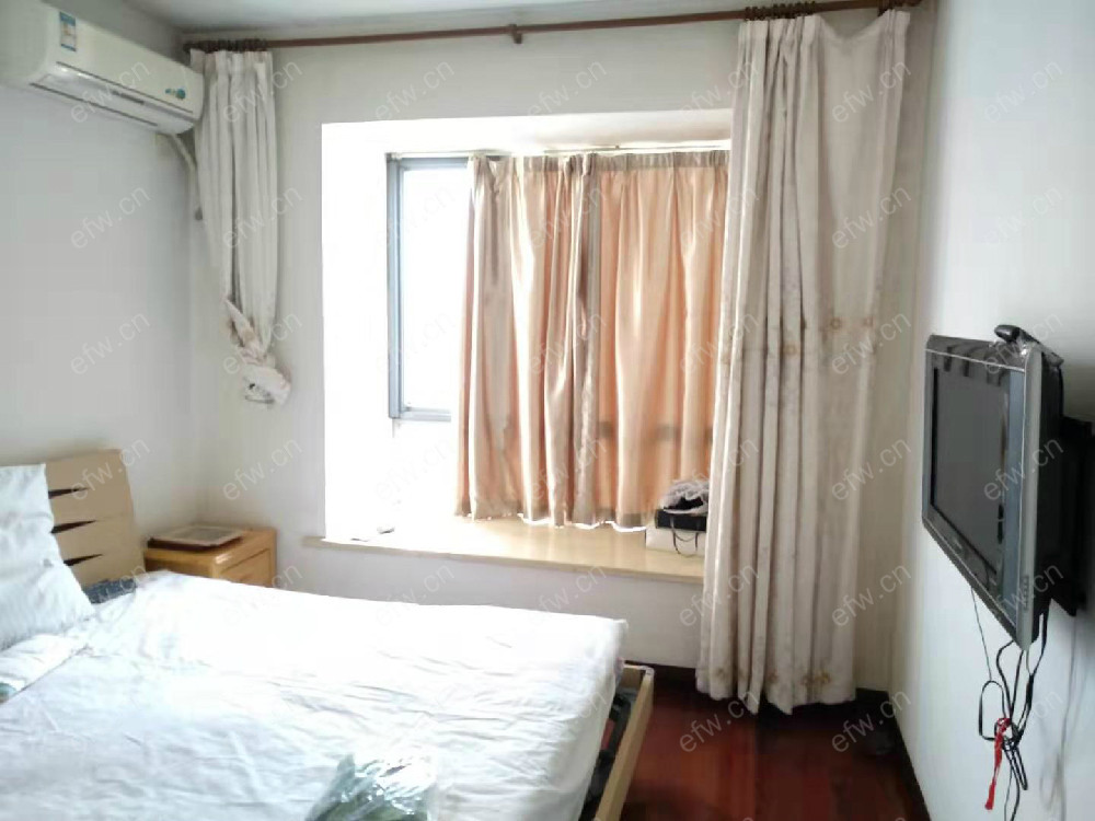 嘉德花园 4室2厅