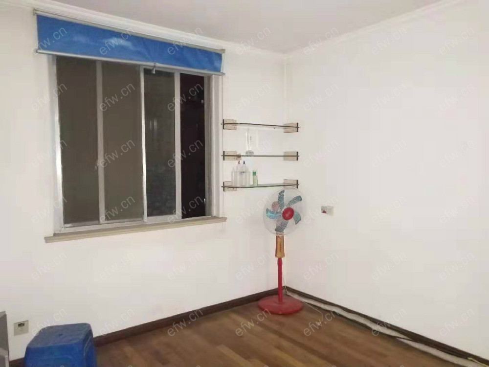 民丰公寓精装3室  随时看房 拎包入住