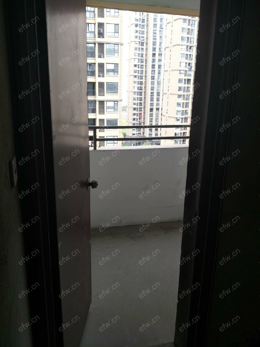 华府庄园十区 3室2厅 近地铁口 小区自带底商