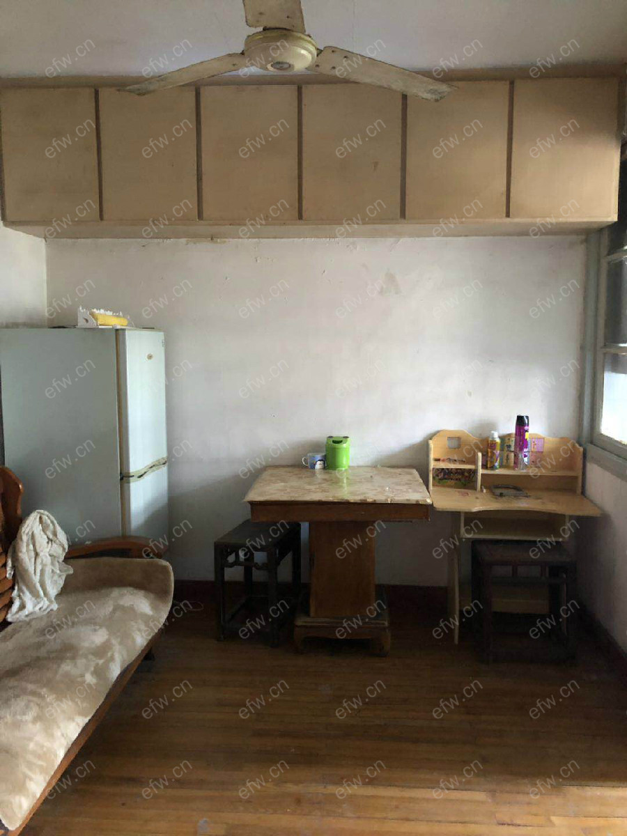 惠龙新村 1室1厅 6月底到期