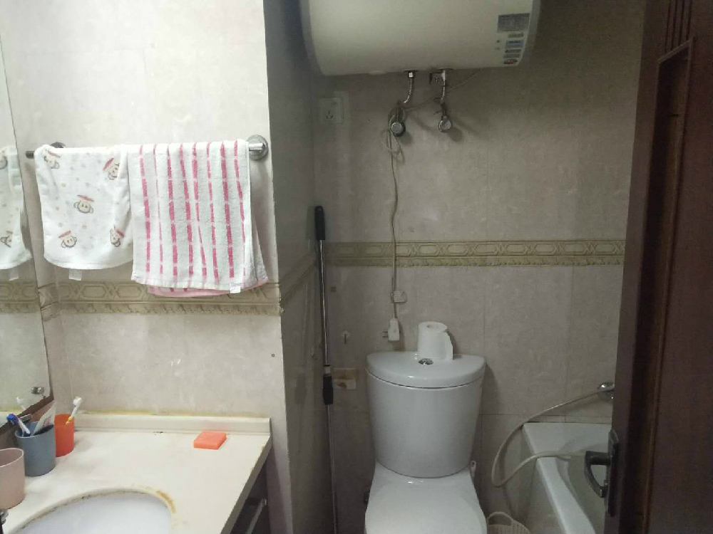东方云顶（新生路499、县前东街13）