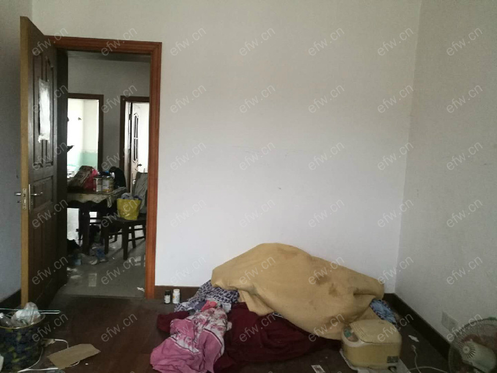 景丽东苑 3室2厅顶带阁