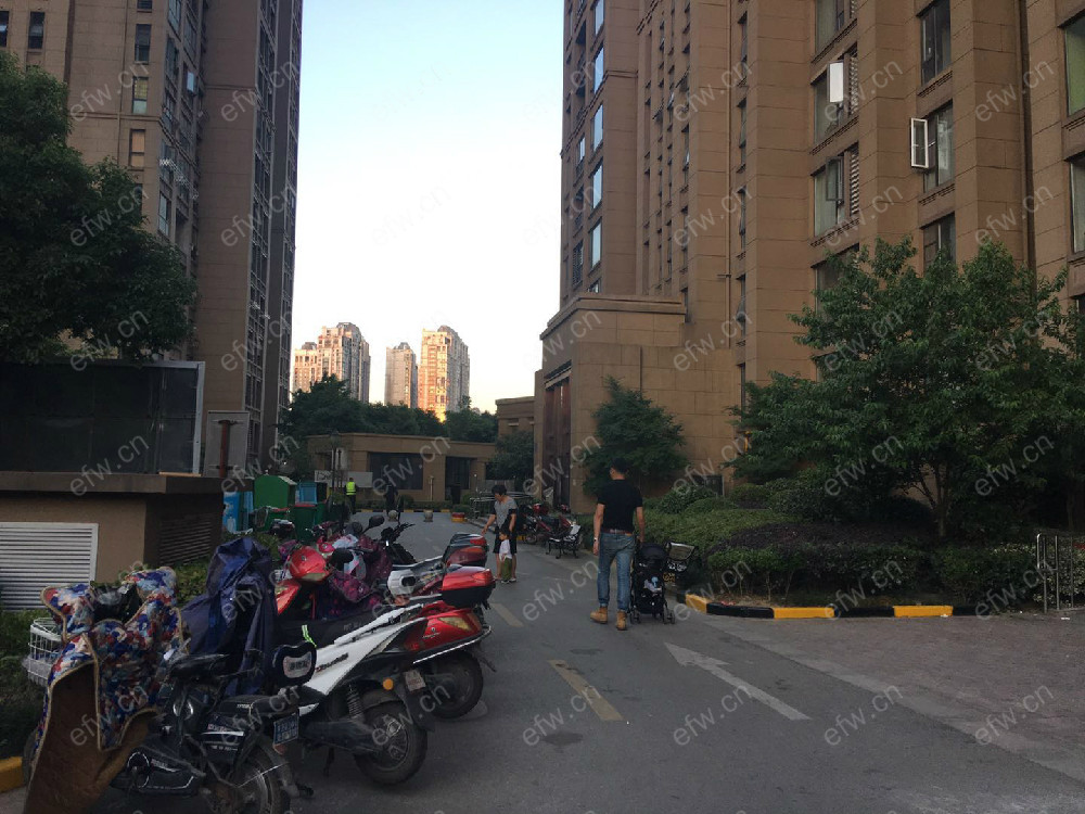 嘉德港与城(水韵金阁) 3室1厅