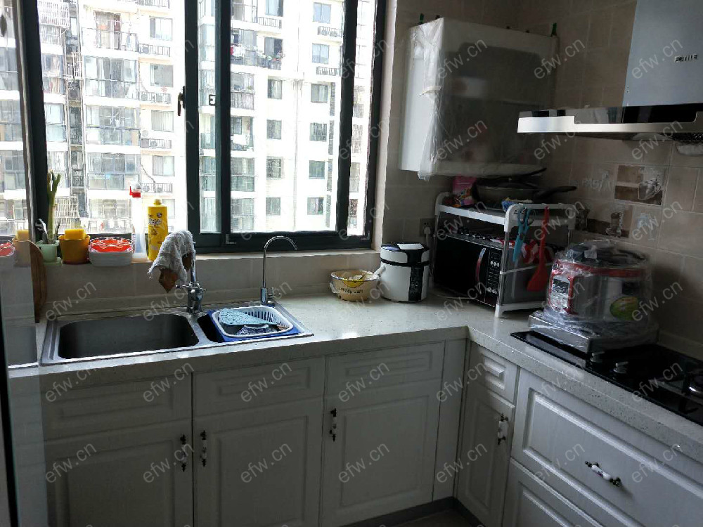 鑫龙家园      精装3室2厅