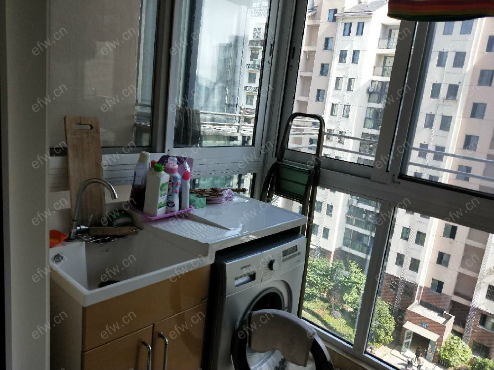 鑫龙家园      精装3室2厅