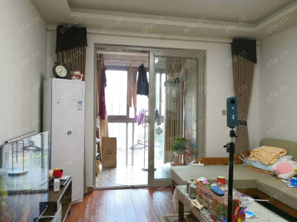 蔚蓝观邸 3室2厅2卫 166急售