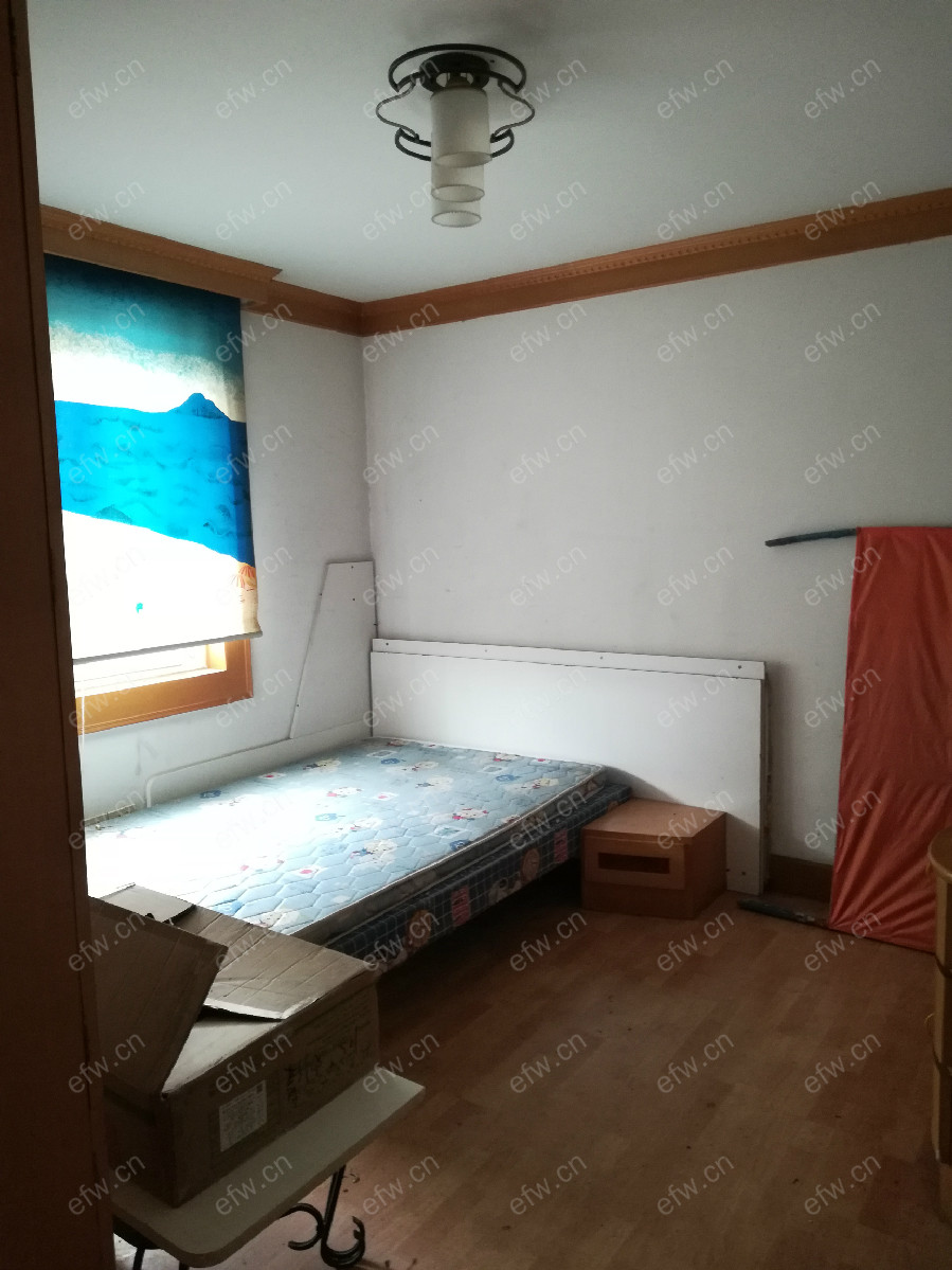 轻院小区 3室2厅