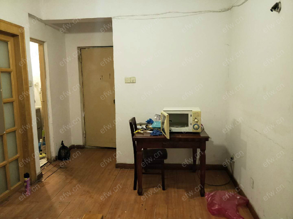 横街小区 3室1厅