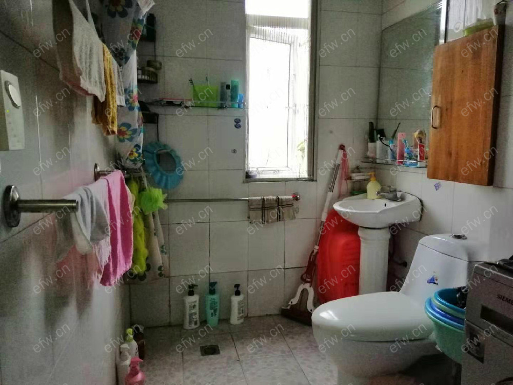 芦庄一区 3室1厅