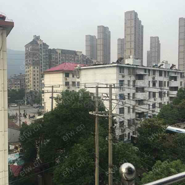 惠龙新村精装2室  随时看房 拎包入住